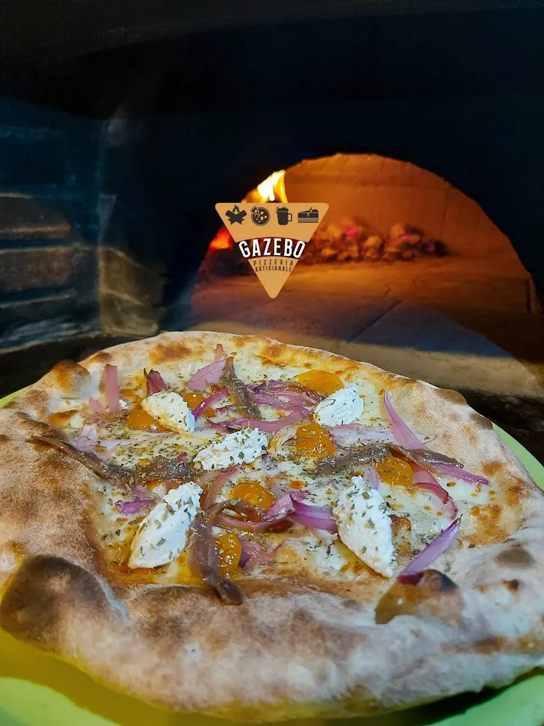 Gazebo Pizzeria Artigianale_Lungavilla_slider_image_3