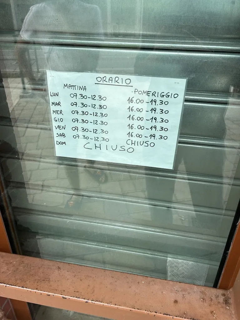 La Dolce Vita_Lunetta-Frassino_slider_image_1