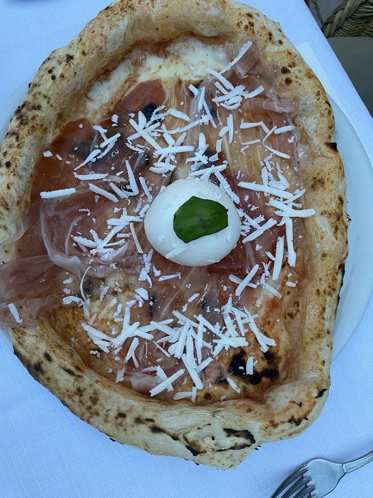 Yevhenii Pryhoda_mariorossi_Lurago d'Erba_review