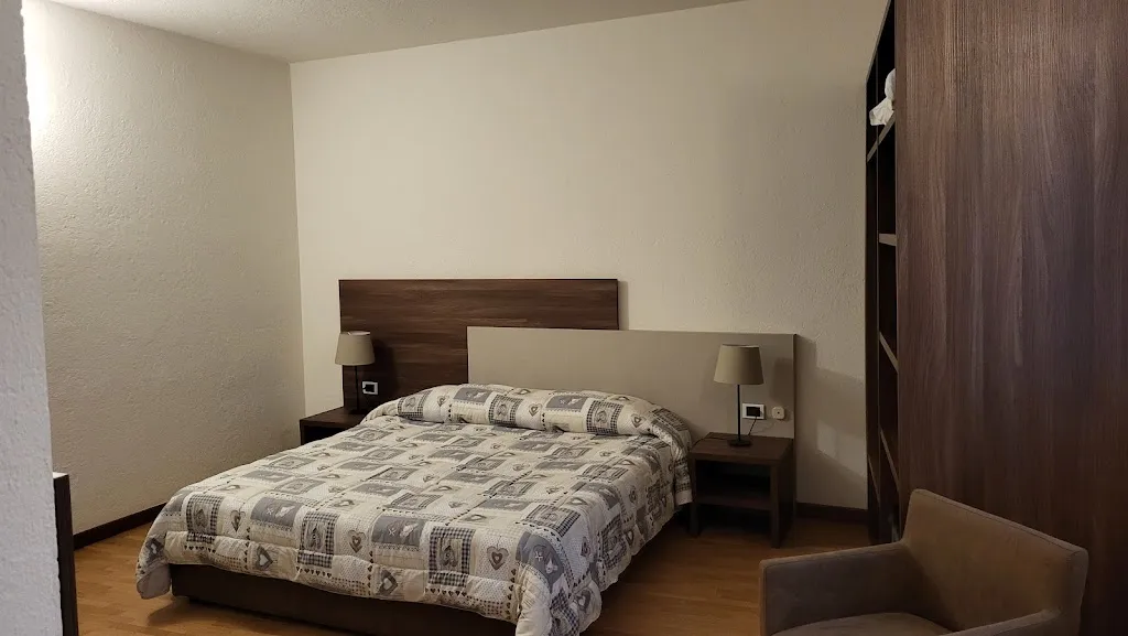 Mauro Costa_Hotel La Corte di Lurago_Lurago d'Erba_recensione