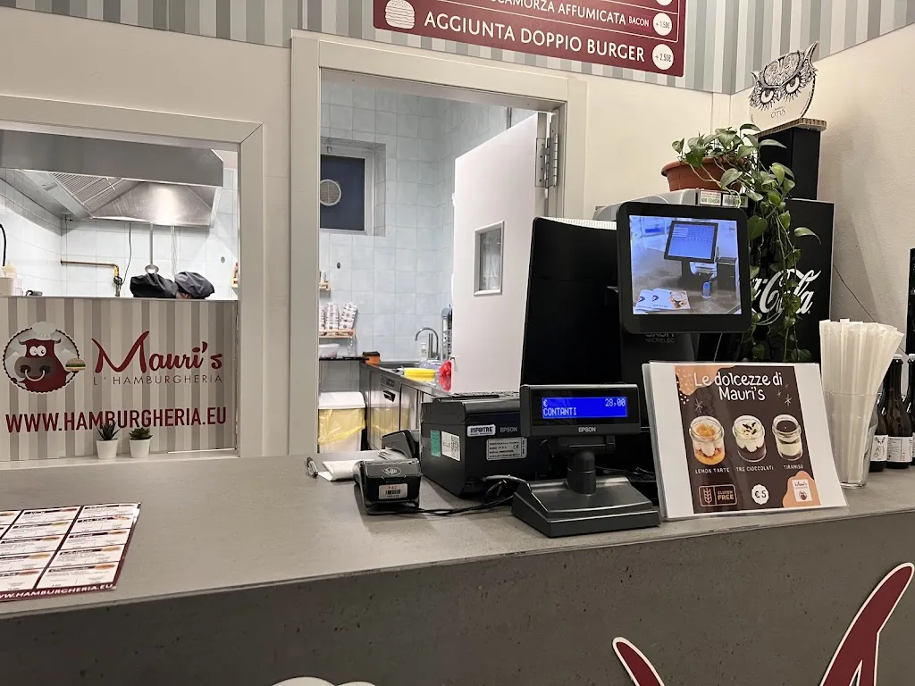 syed faiz Mohiuddin_Mauri's l'hamburgheria Lumezzane_Lumezzane_review