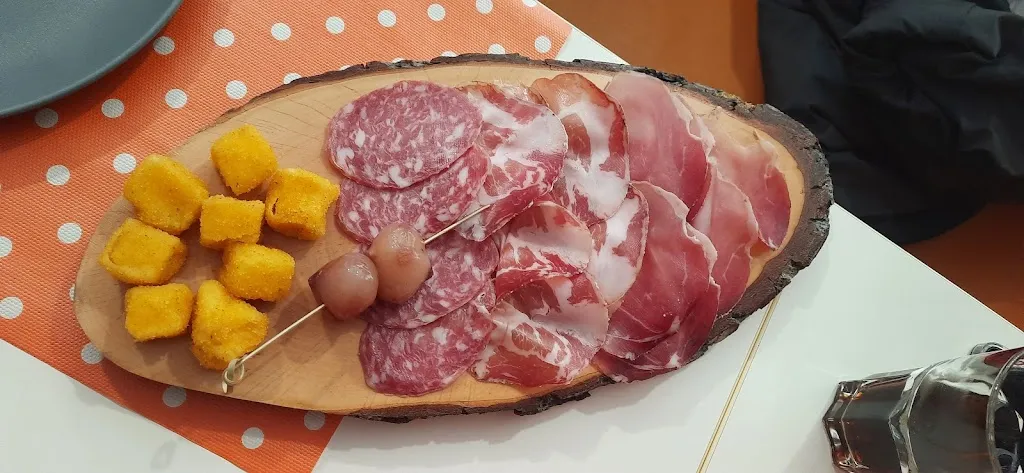 Stefania Bassini_Via Roma 48_Maclodio_recensione