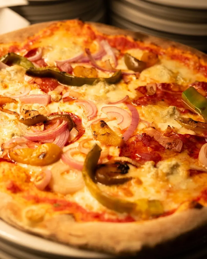 Hacienda Pizza, burger & show dinner_Madignano_slider_image_3