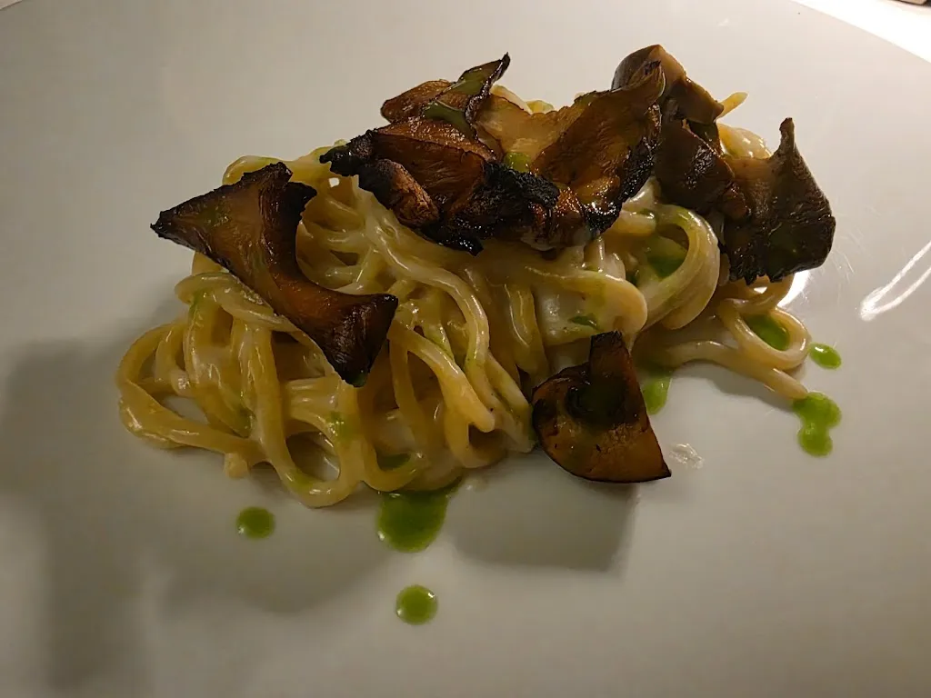 Eden - Restaurant & Lounge Bar_Magenta_slider_image_3