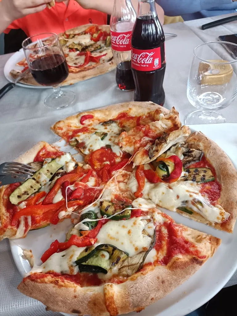 Paolo Torri_Ristorante pizzeria Il Piccolo mondo_Magnago_review