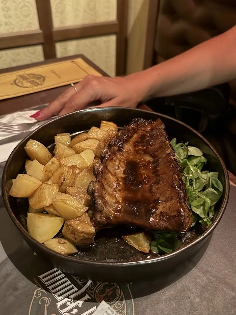 AV_Back Room Pub_Avetrana_review