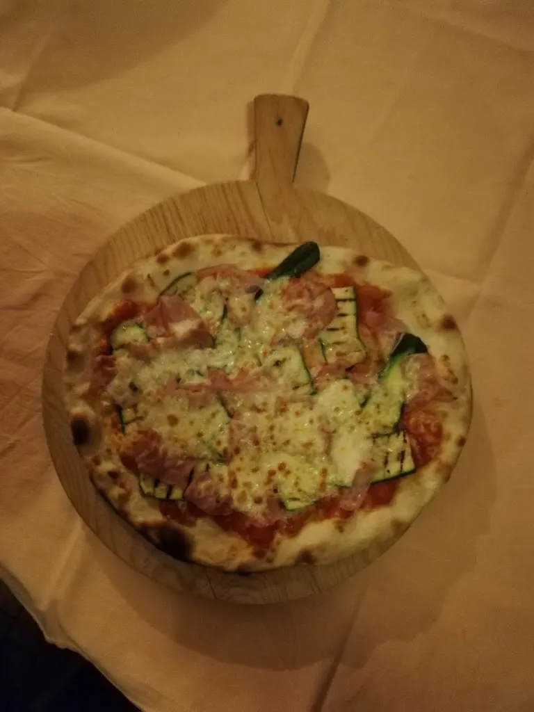 New Fox Ristorante Birreria_Malavicina_slider_image_3