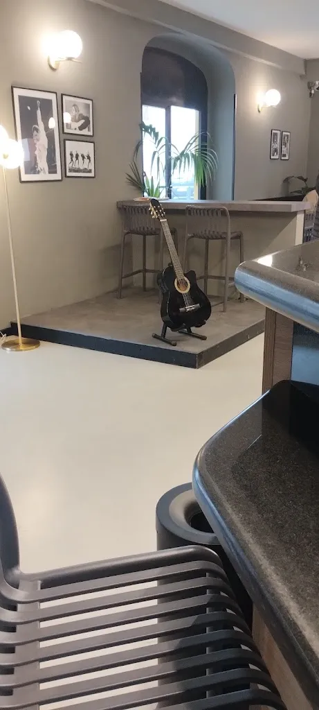 larry7375_Corner Cafè_Maleo_review