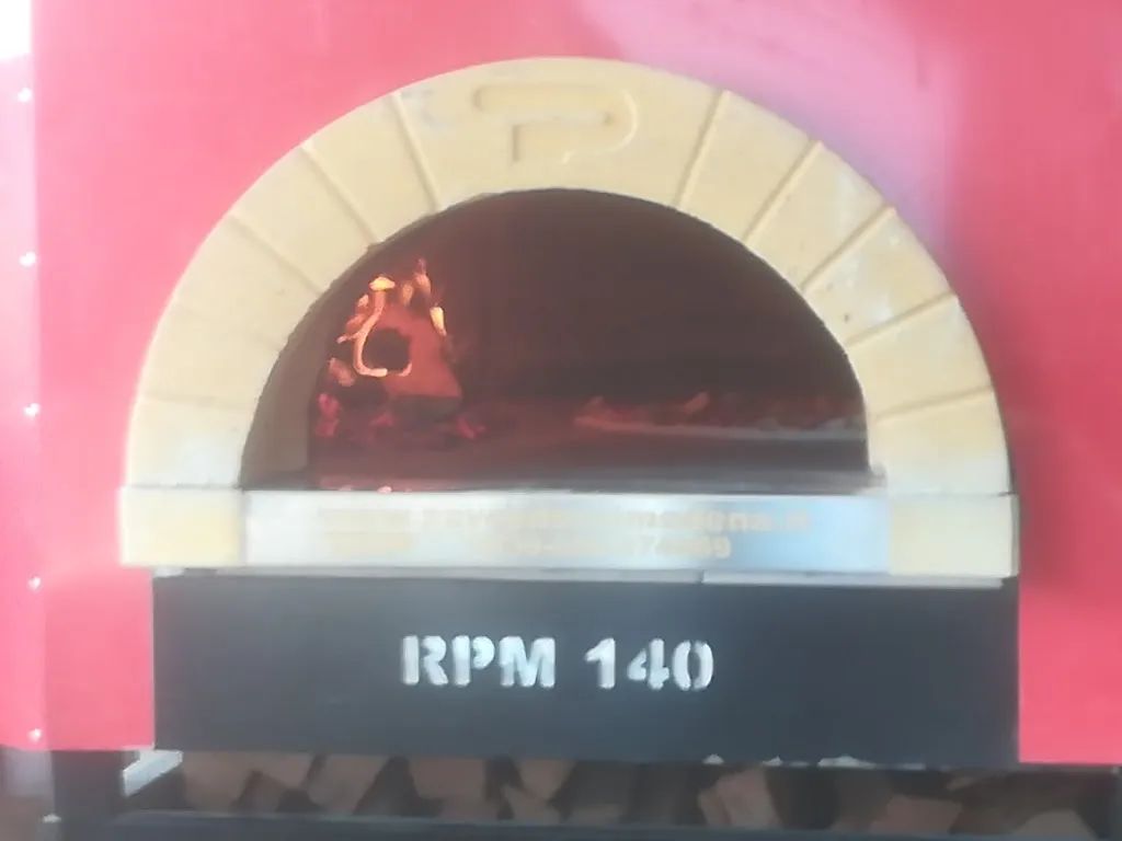 monica caterina gorla_Pizzeria Primavera_Maleo_review