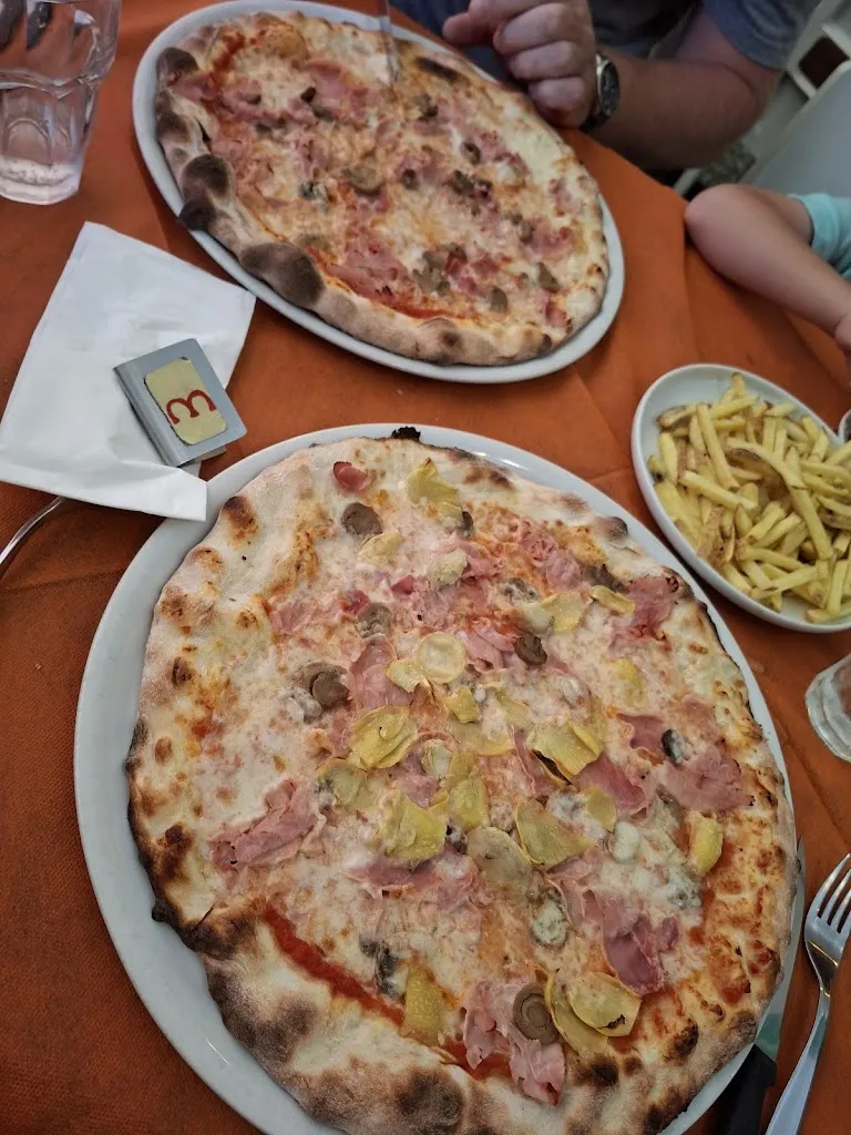 Inna Stepanuk_King'S Pizza_Malonno_review