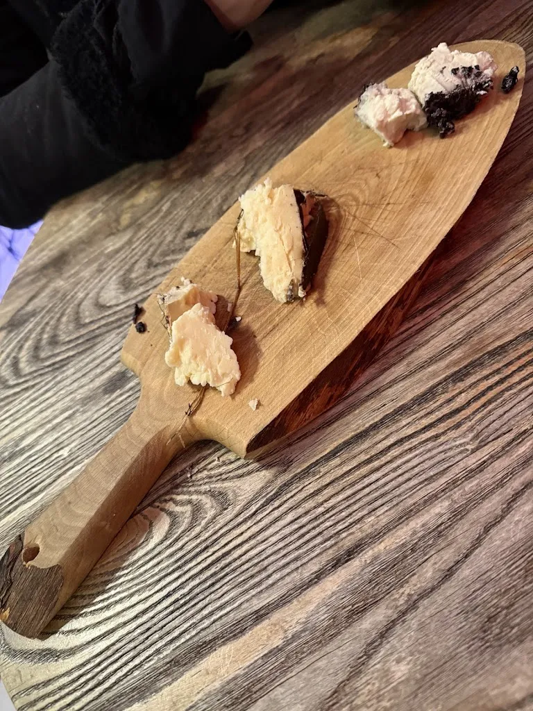 G A_Blue Angels Bar_Avetrana_review