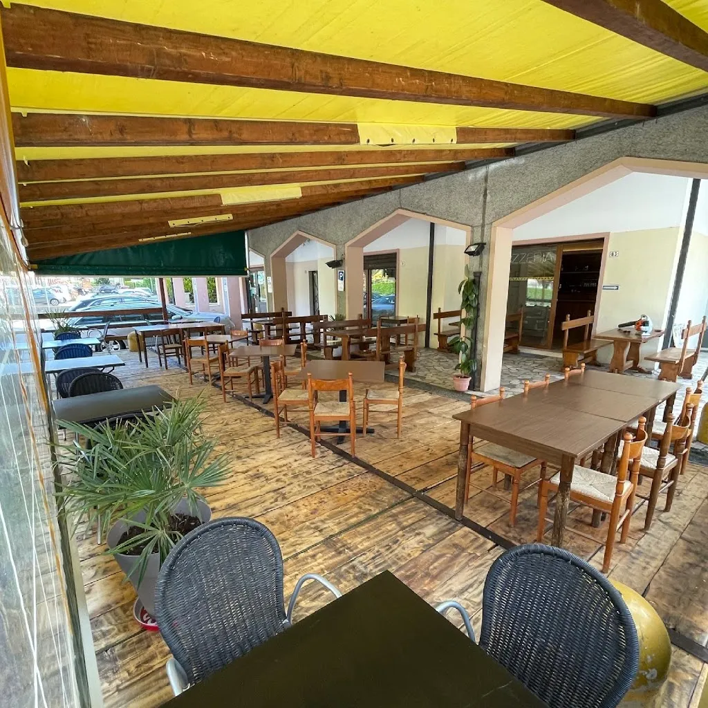 Pizzeria Oasi restaurant in Marcheno