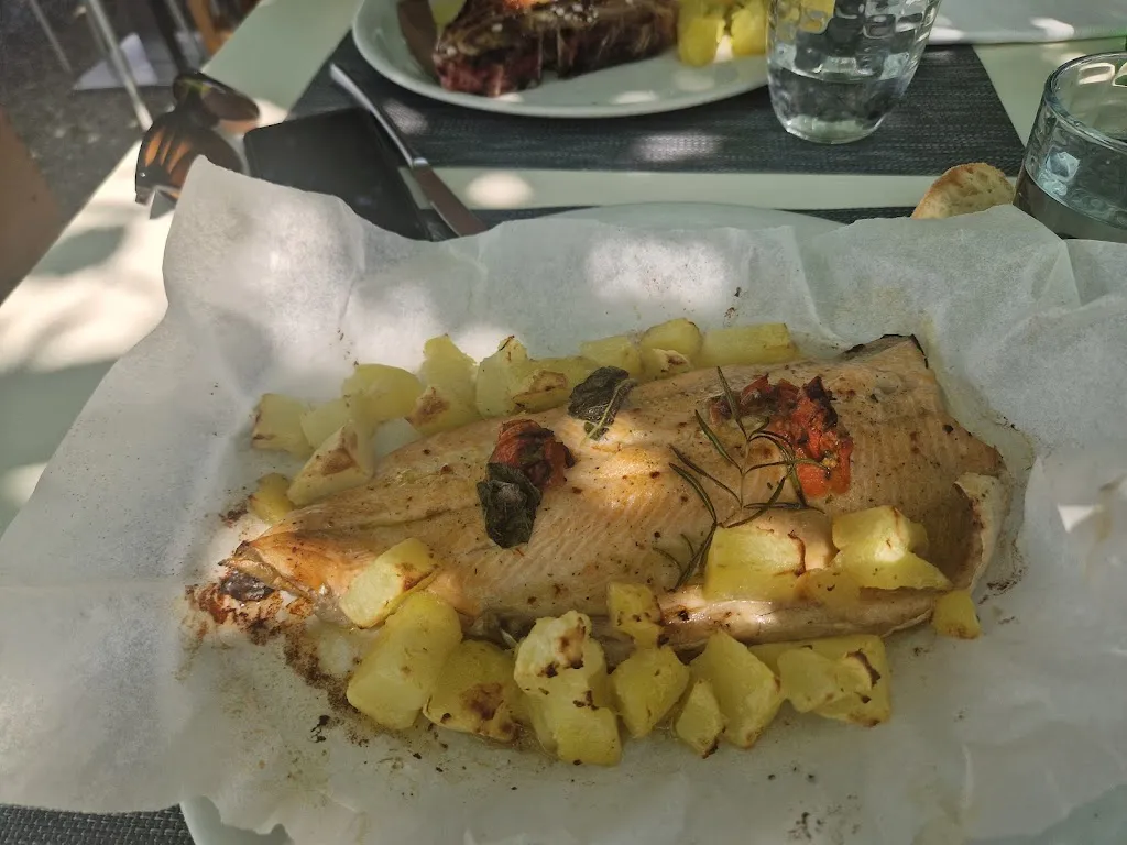 Johann Sigurdsson_Da Rino_Manerba del Garda_review