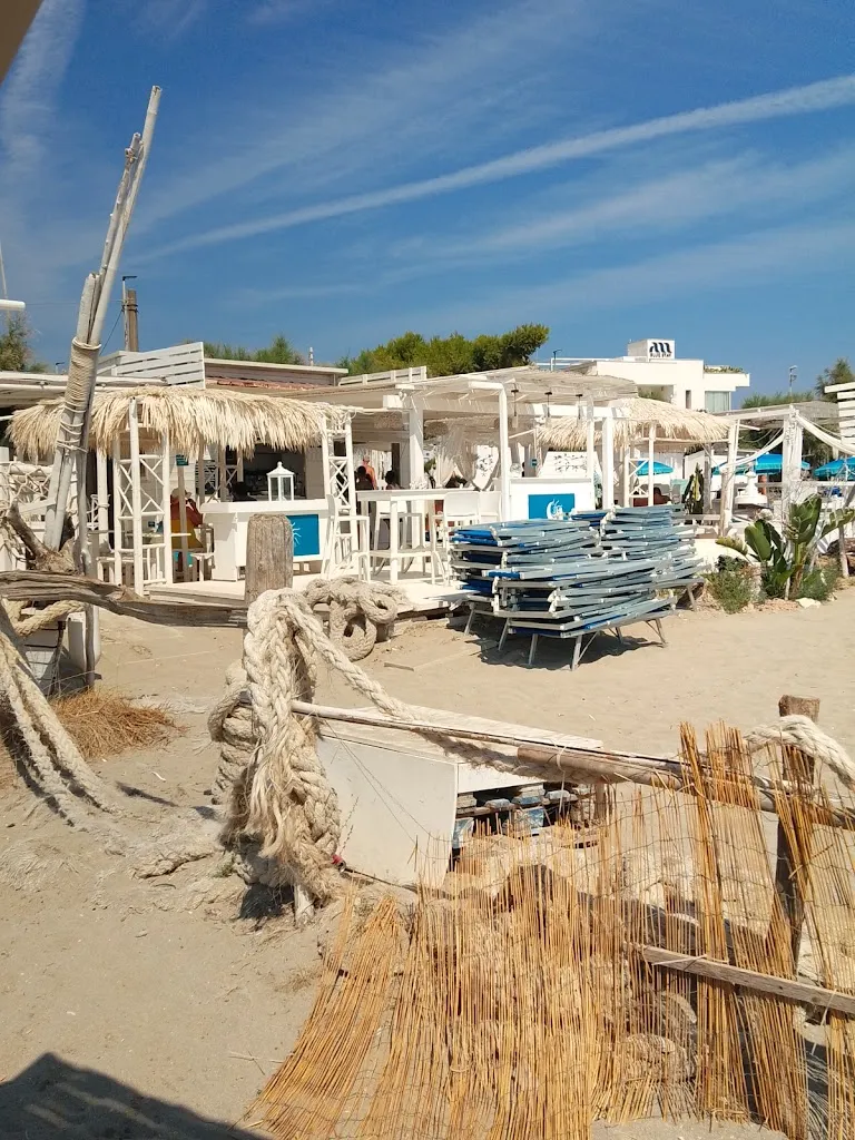 Brad Mim_Mojito. Bar-Pizzeria-Pucceria _Avetrana_review