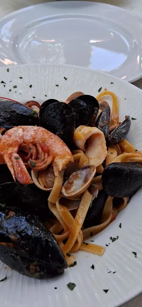 Il Gatto che Ride_Manerba del Garda_slider_image_2