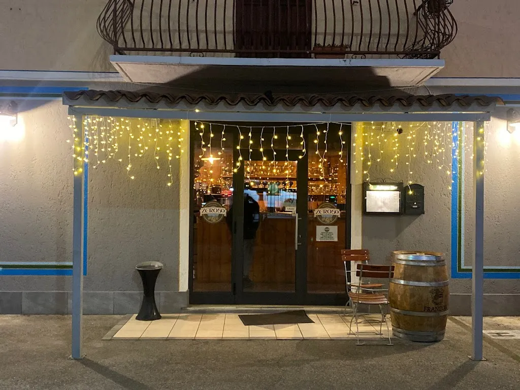 BIRRERIA ZERO50 restaurant in Manerba del Garda