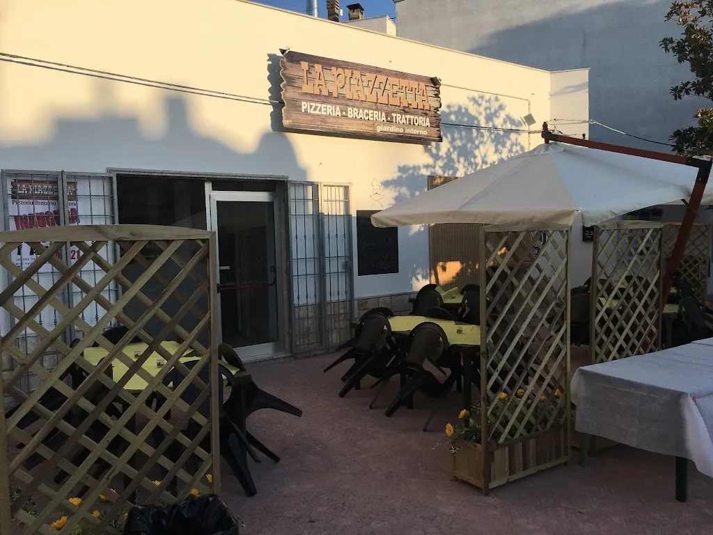 La Piazzetta Pizzeria-Braceria restaurant in Avetrana