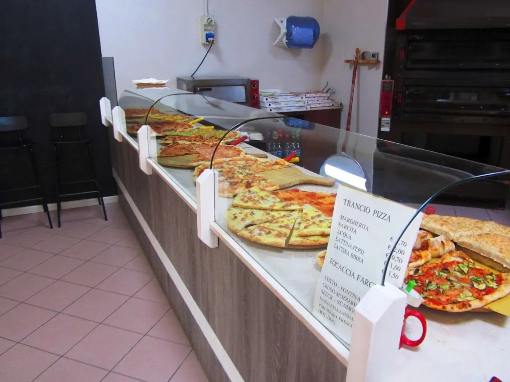 PIZZA FLASH dal 1994 - pizza al taglio Manerbio_Manerbio_slider_image_3