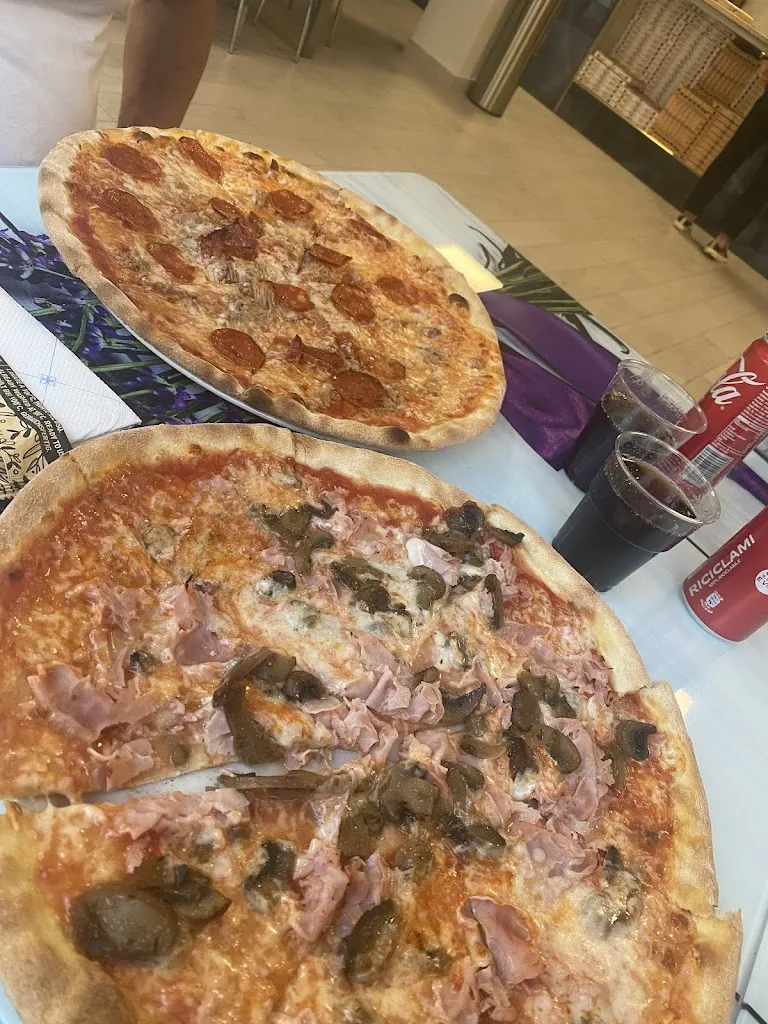 Jasmine_Manerbio_slider_image_3