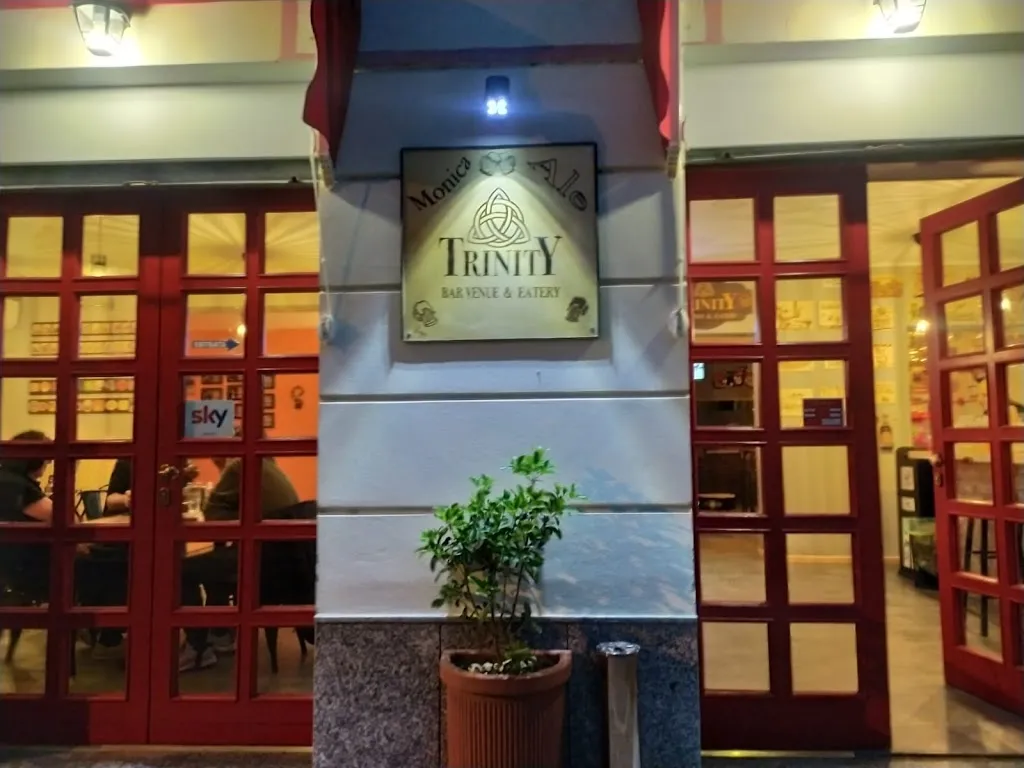 Trinity Bar Venue & Eatery restaurant in Marcignago