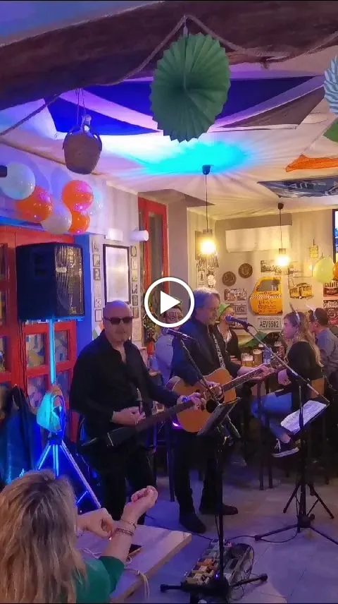 Trinity Bar Venue & Eatery_Marcignago_slider_image_2