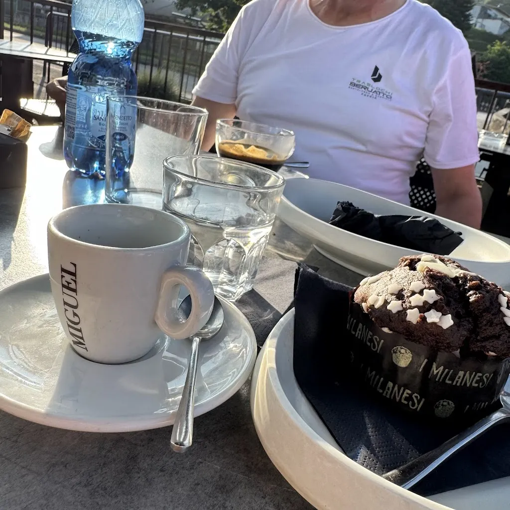 TRASLOCHI BERUATTO BARTOLOMEO_Why Not Café_Marchirolo_review