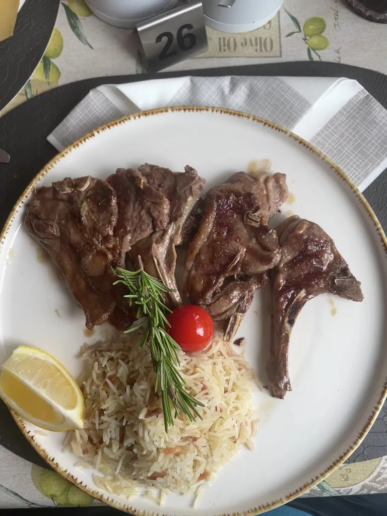 shervin azadpour_Demetra Pizzeria e Griglieria_Marchirolo_review