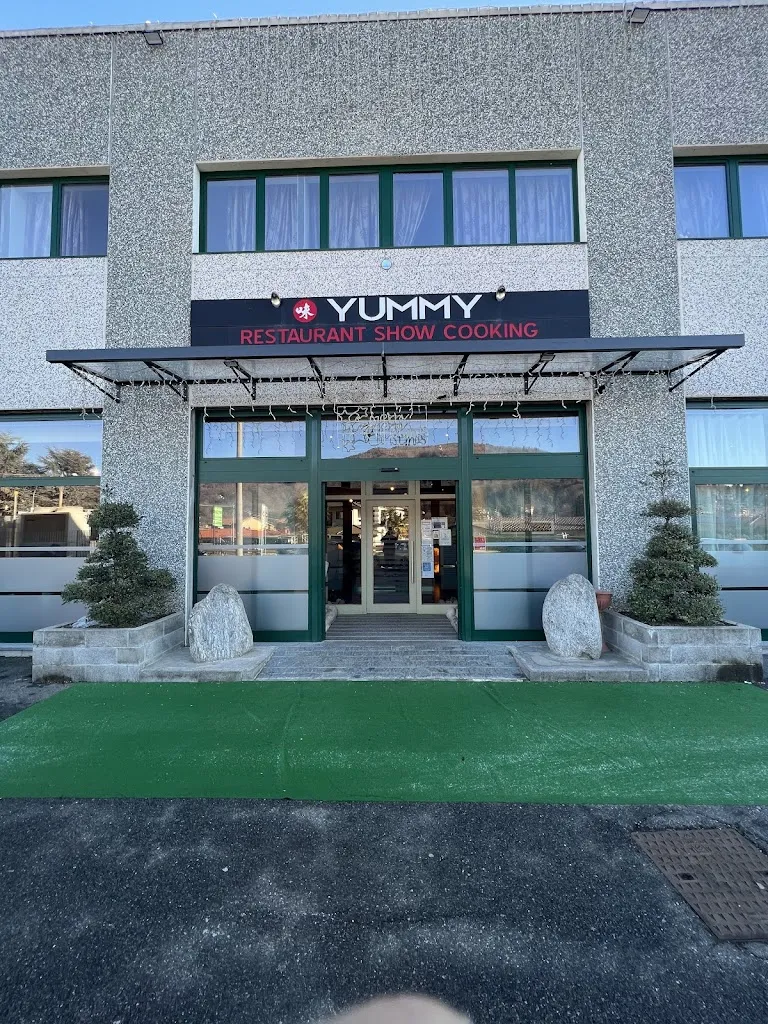 Yummy sushi_Marchirolo_slider_image_1