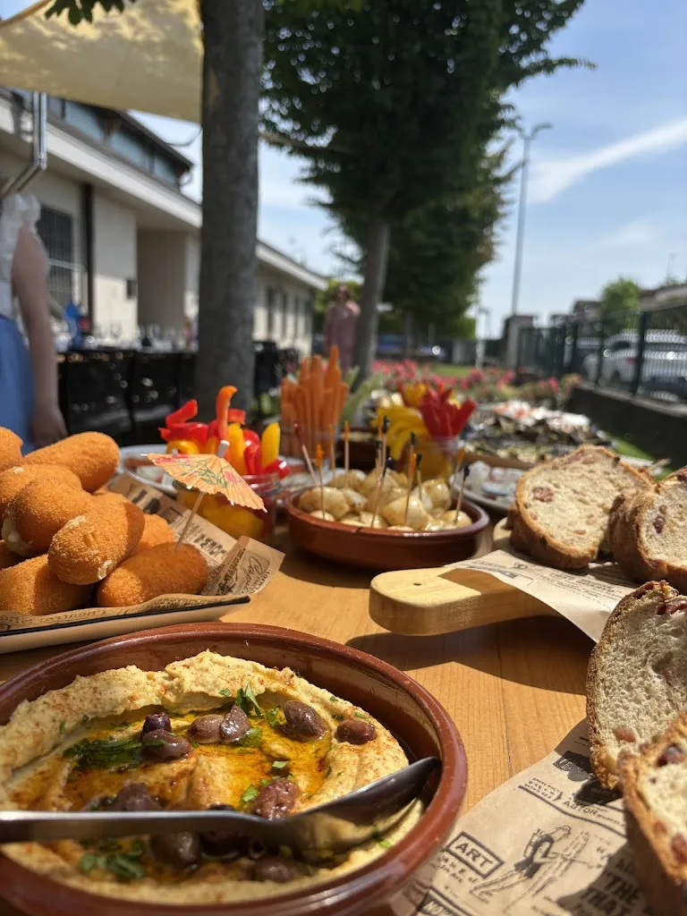 Sciué Bistrot_Mariana Mantovana_slider_image_3