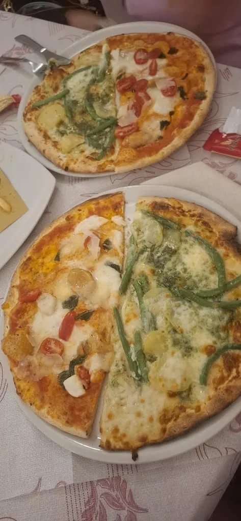 Pizzeria Top 2000_Martignana di Po_slider_image_3