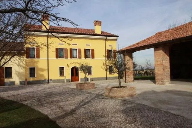 Agriturismo Al Fugulèr restaurant in Marmirolo