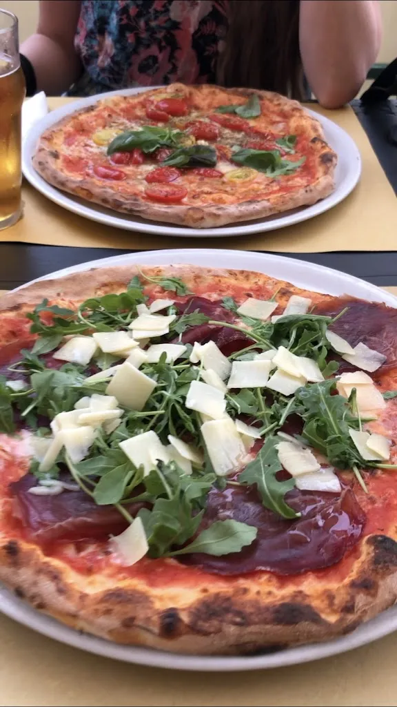 Milan Kasala_Pizzeria Pulcinella_Marmirolo_review