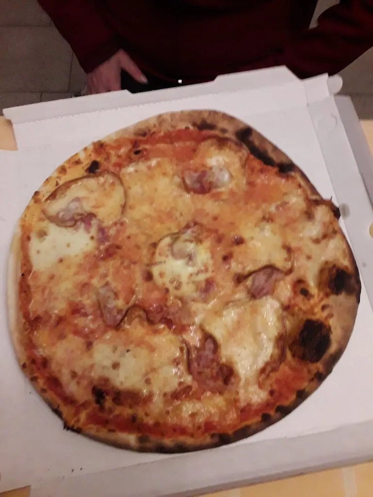 Menu_Pizzeria Regina_Marmirolo_image_6