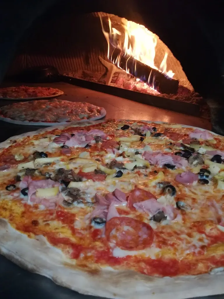 Menu_Pizzeria Regina_Marmirolo_image_7