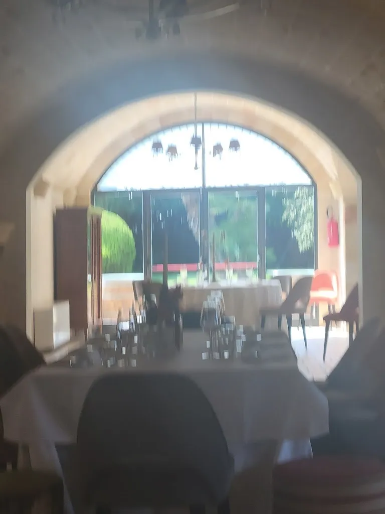 Yulia Levi_Masseria del Sale_Avetrana_recensione