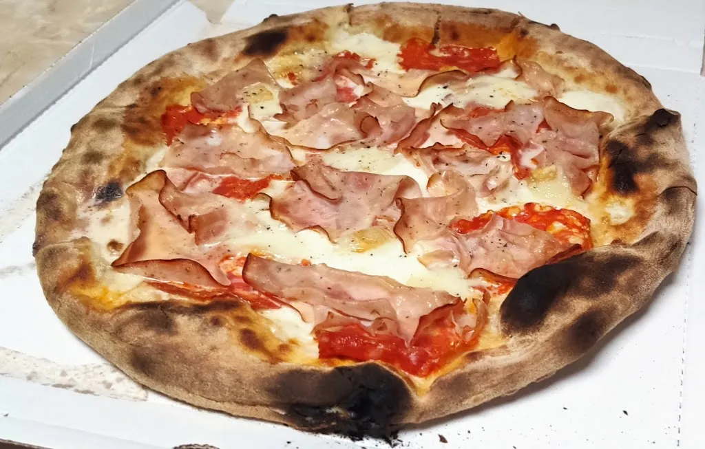 Crazy Pizza_Maslianico_slider_image_3