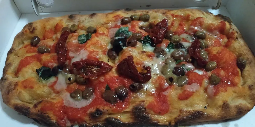 Menu_Pizza Classic_Medolago_image_5