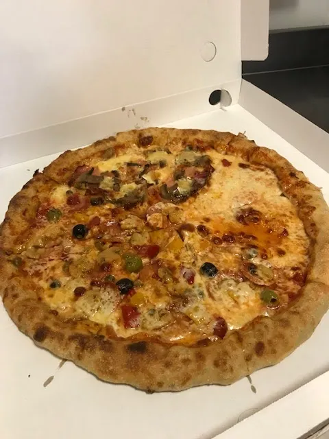 Pizza Al Tagli Da Rosa Di Di Giovanni Rosaria_Medole_slider_image_2