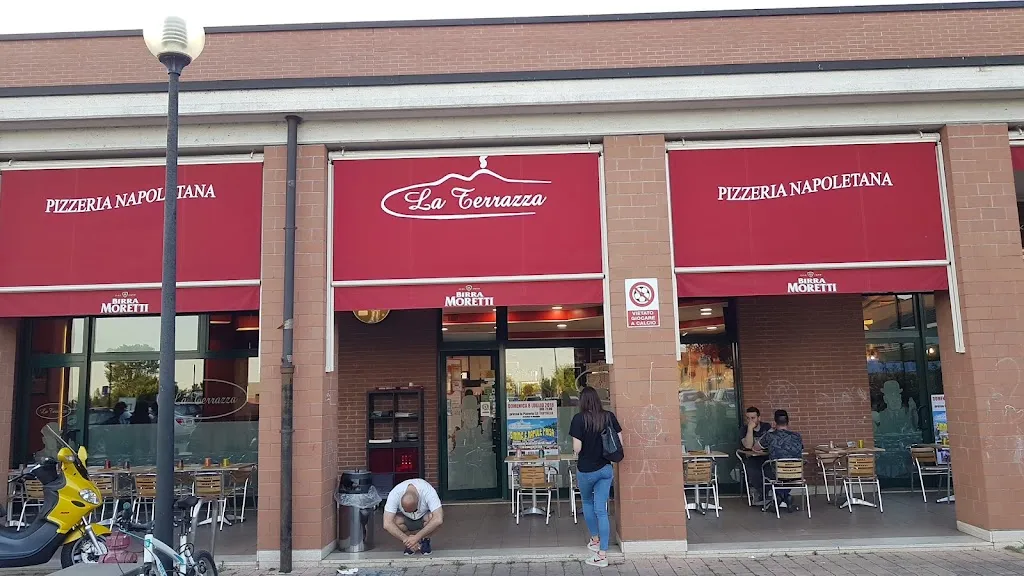 Pizzeria Napoletana La Terrazza restaurant in Mediglia