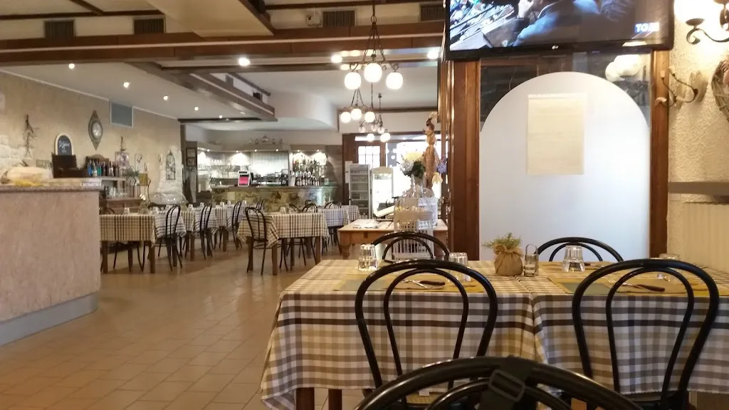 Il Portico in Piazzetta restaurant in Mediglia