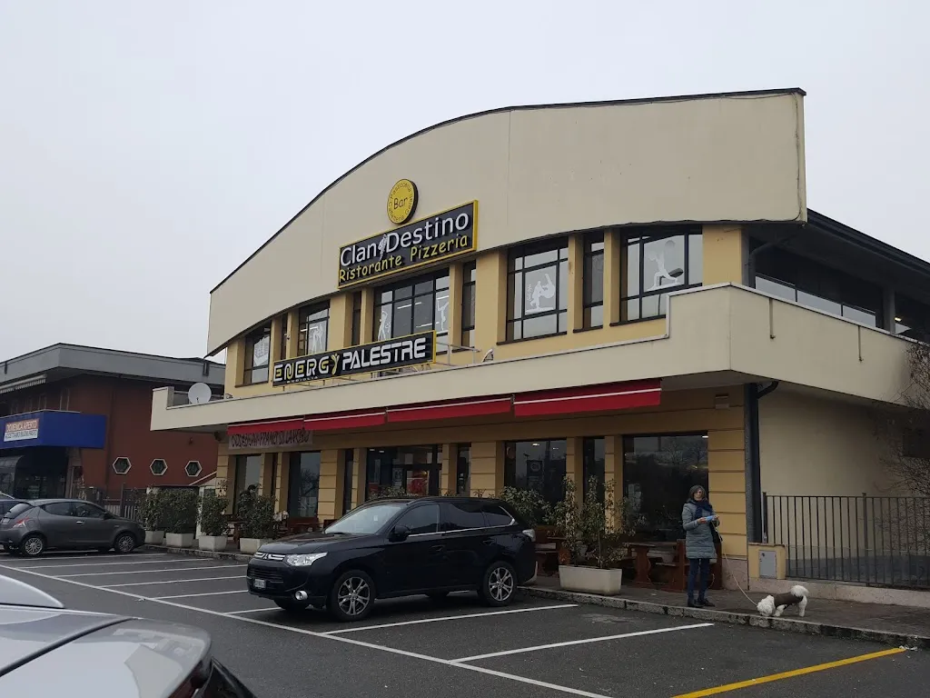 ClanDestino restaurant in Mediglia