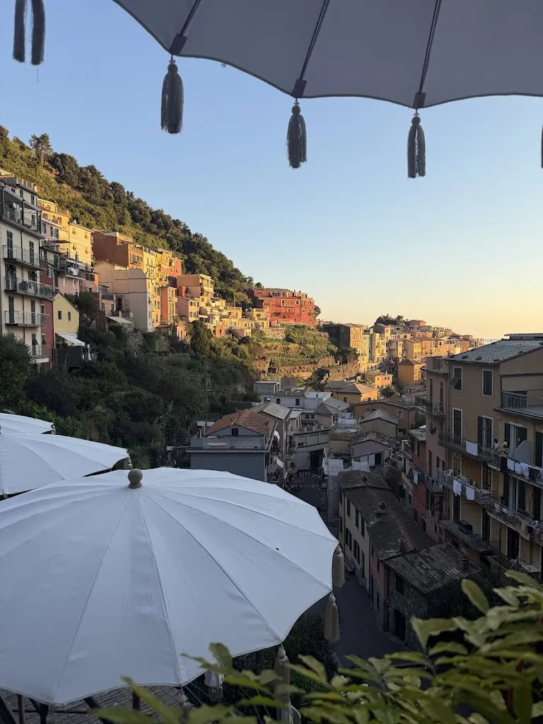 Roxanne Salvador_La Regina di Manarola_Menarola_review