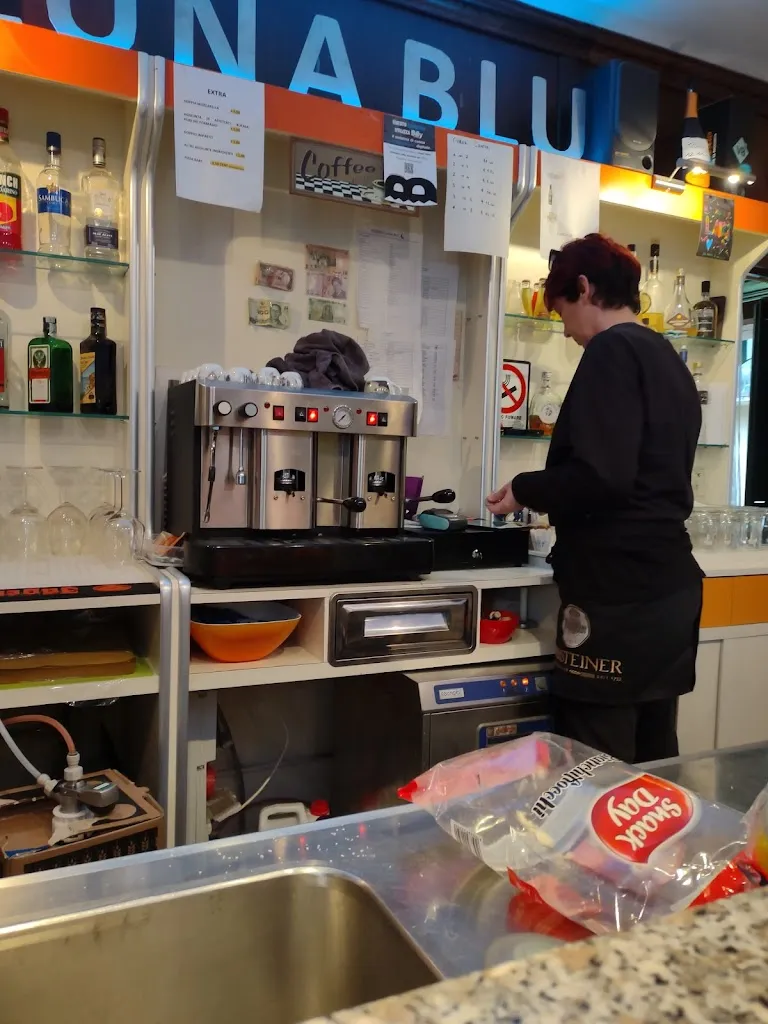 Luna Blu Di Bassetti Laura restaurant in Mercallo