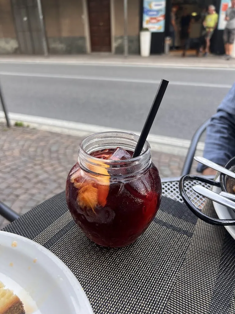 Diana Hess_The Spanish Corner_Menaggio_review