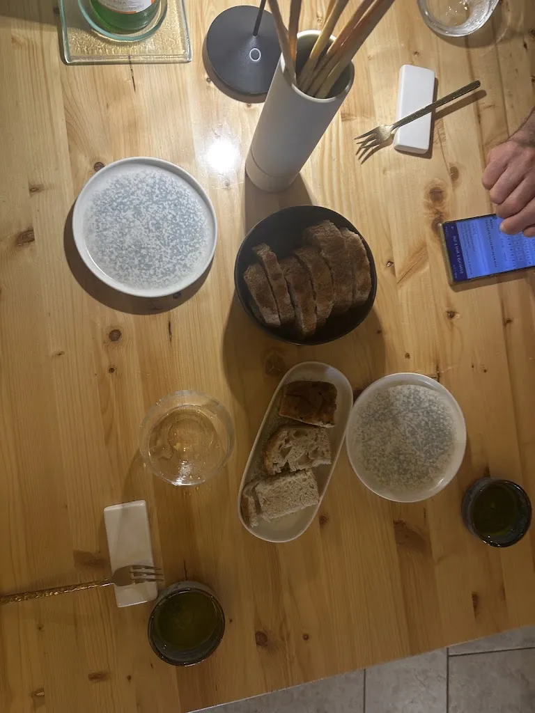 rei hefetz_All' Hostaria_Avetrana_review