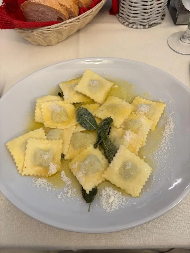 Ali Rothwell _Albergo Il Vapore_Menaggio_review