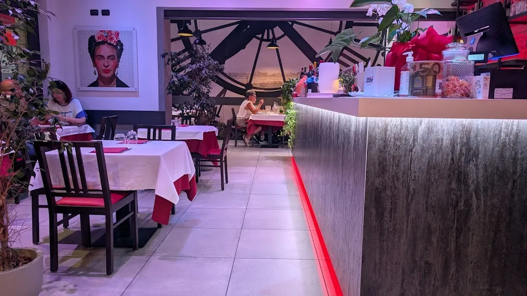 The Clock Mesero_Mesero_slider_image_1