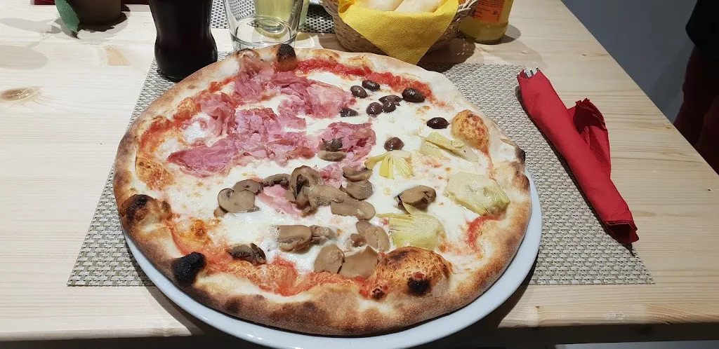 Coffee & more... restaurant in Mesero