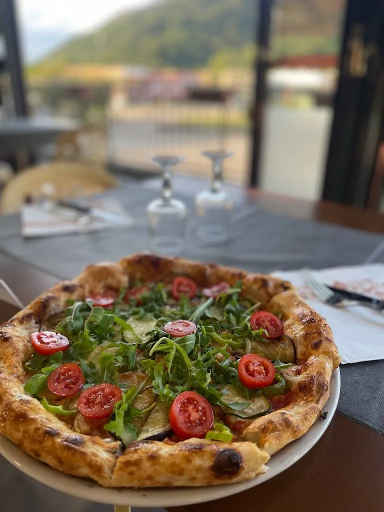 Restaurant Mixgrill_Mesenzana_slider_image_3