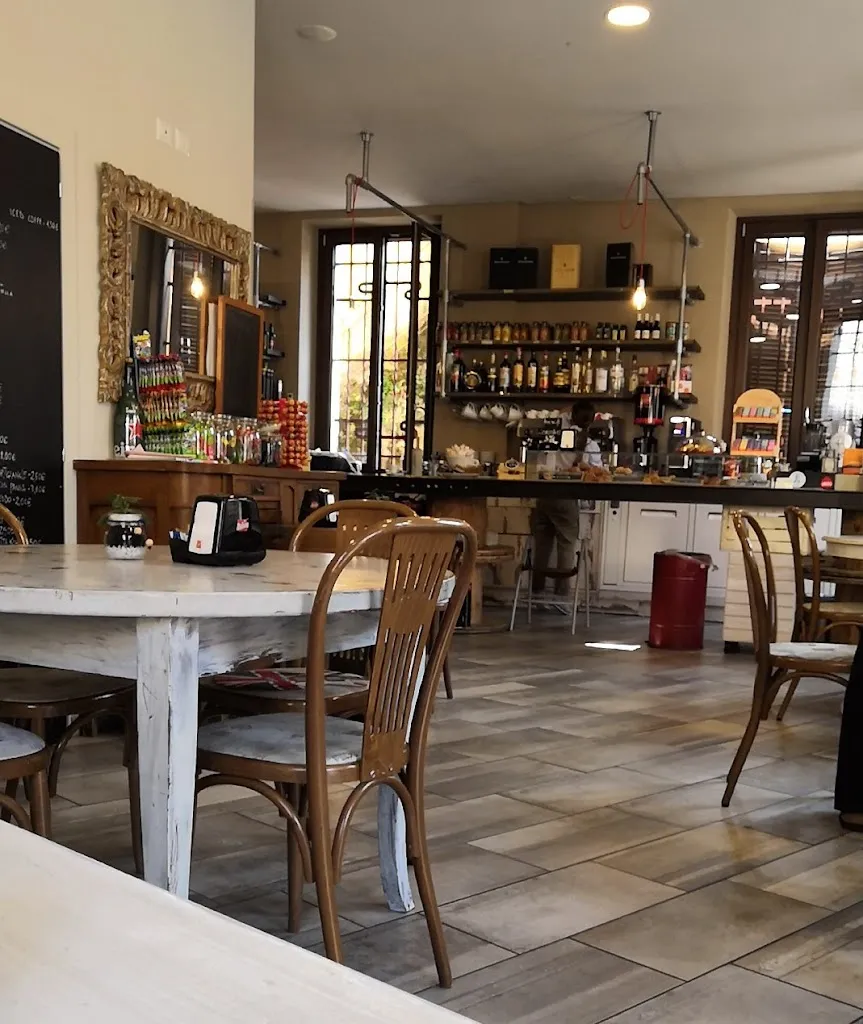 Circolo In Piazza 2.0_Mezzago_slider_image_1